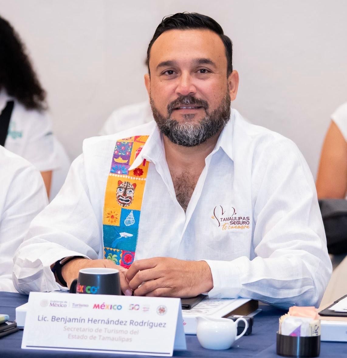 Va Sectur por más promoción, diversificación y conectividad