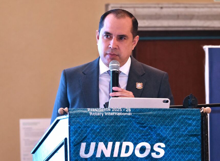 Participa secretario de Finanzas en encuentro rotario y destaca saneamiento financiero de Tamaulipas