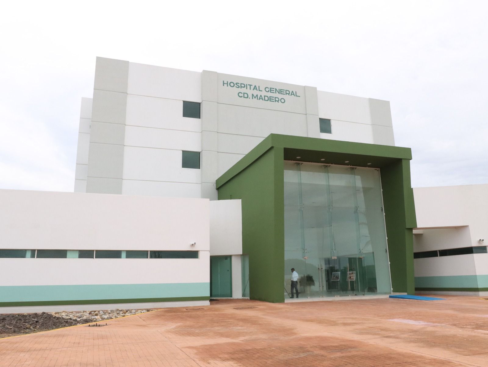 Garantizan obras de infraestructura hospitalaria atención médica en Tamaulipas