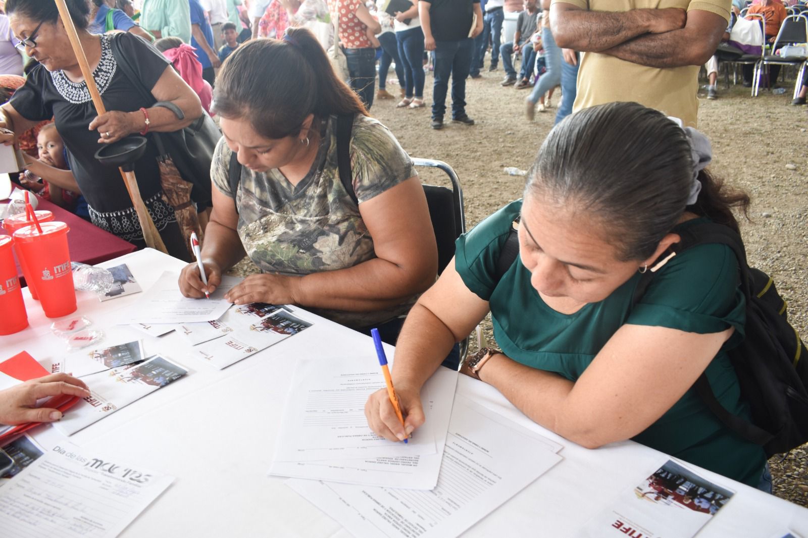 Refuerza ITIFE atención a la ciudadanía durante brigada en Abasolo