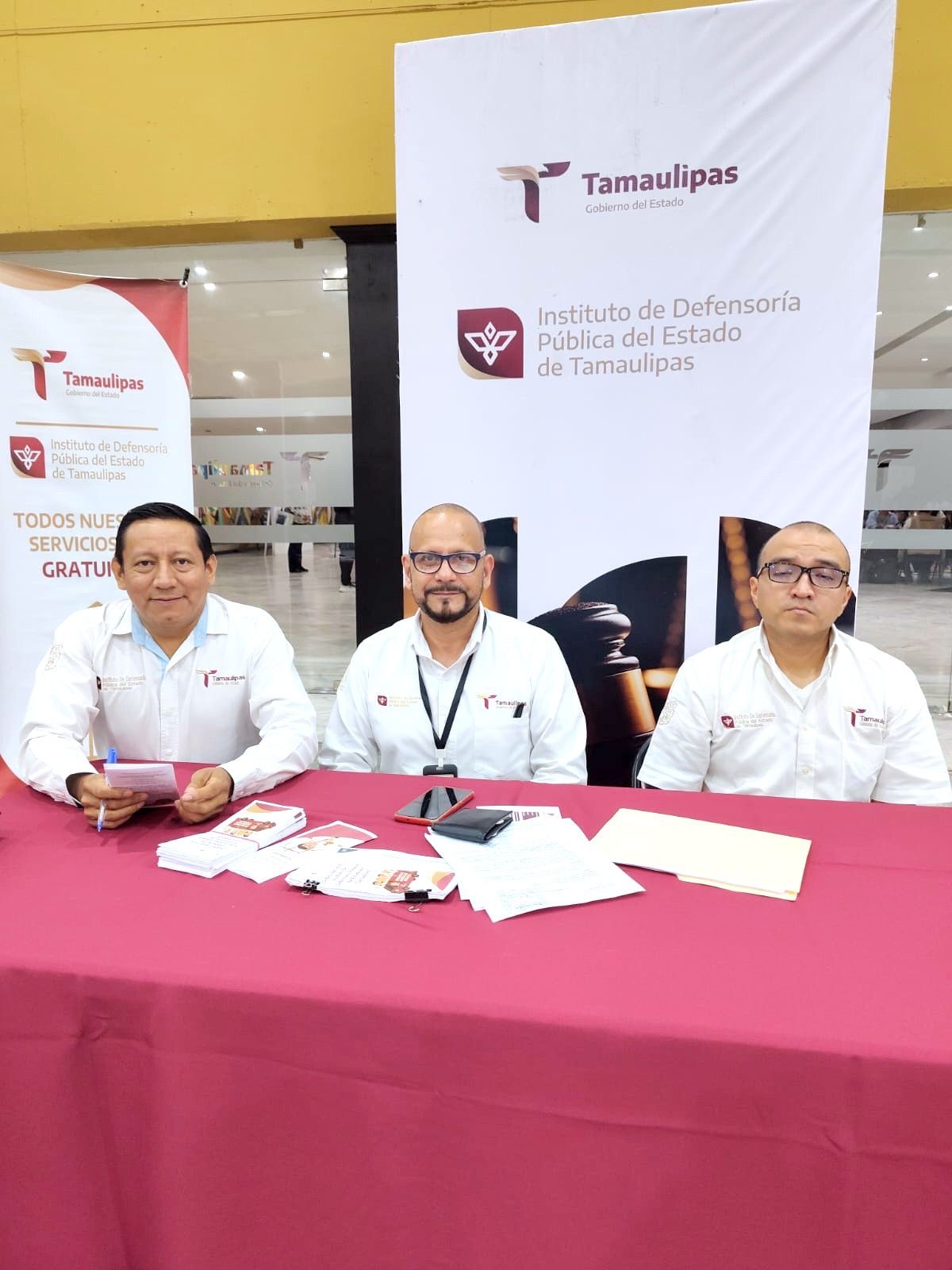 Acerca IDPET a asesoría jurídica gratuita a familias de Matamoros mediante “Martes en tu Colonia”