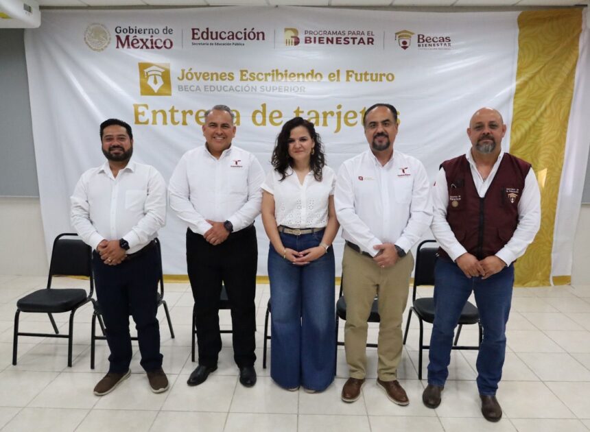 Refuerzan apoyo a estudiantes tamaulipecos con becas “Jóvenes Escribiendo el Futuro”