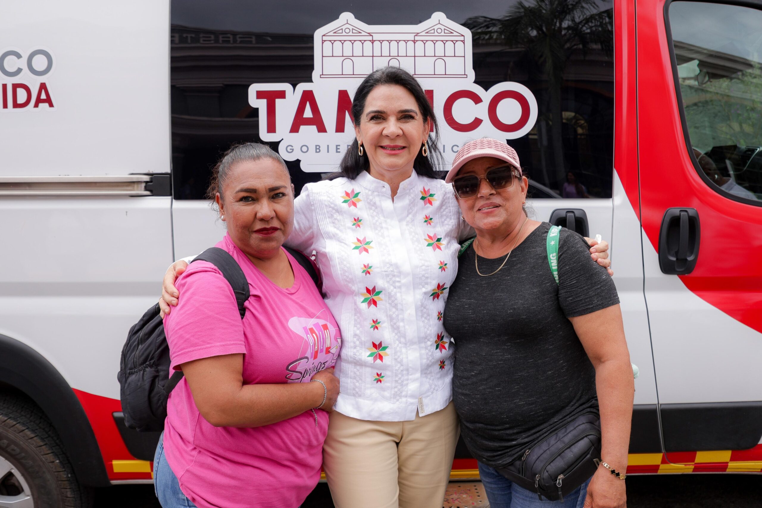 Fortalece Mónica Villarreal cercanía ciudadana con «Diálogos a Mitad del Camino»