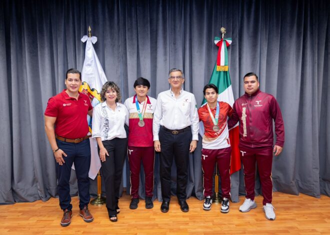 Recibe gobernador a históricos campeones tamaulipecos