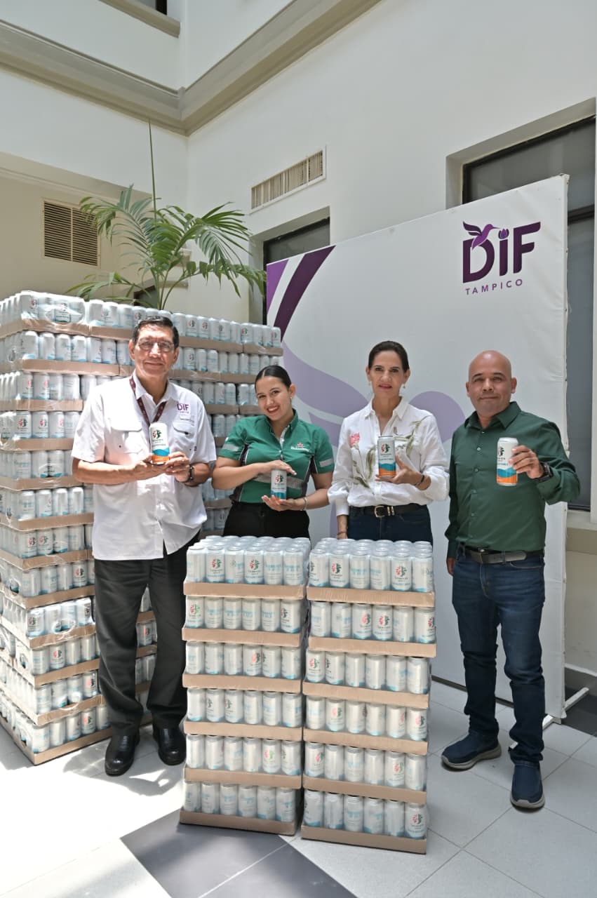 Importante Donativo de Agua Purificada Recibe DIF Tampico de Heineken México