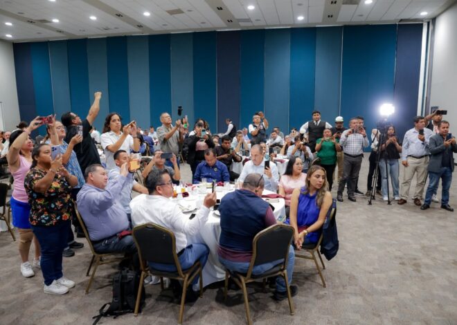 Reconoce Mónica Villarreal labor de los medios de comunicación en el Día de la Libertad de Expresión
