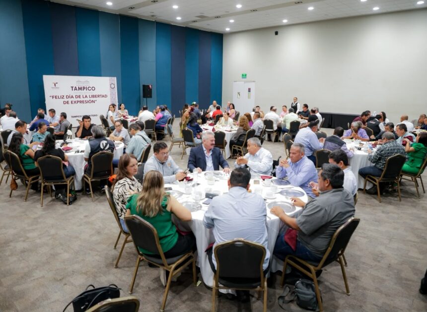 Reconoce Mónica Villarreal labor de los medios de comunicación en el Día de la Libertad de Expresión
