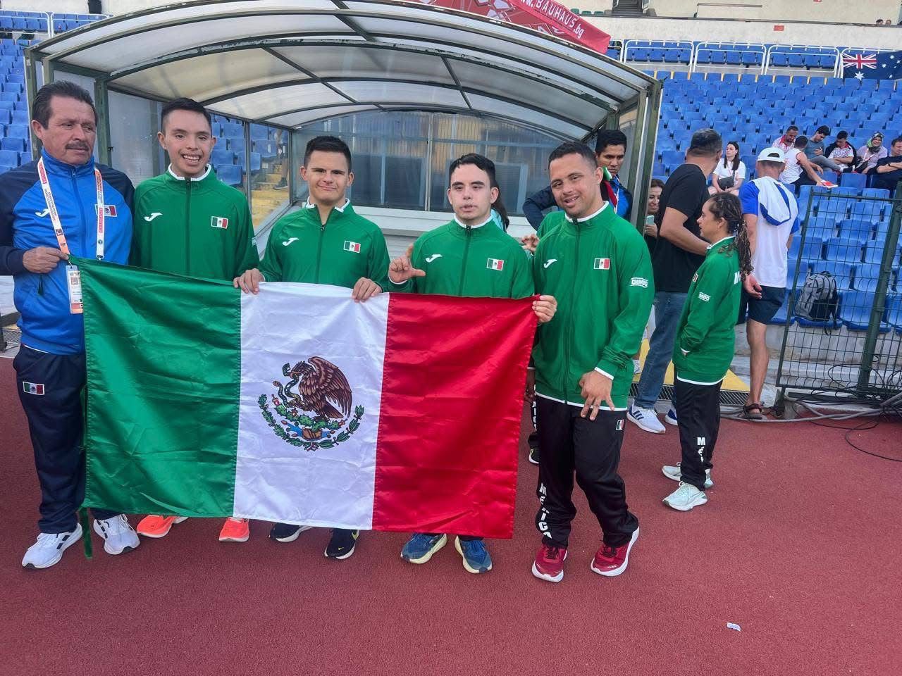 Ganan tamaulipecos oro y plata en Mundial de Atletismo para atletas con síndrome de Down