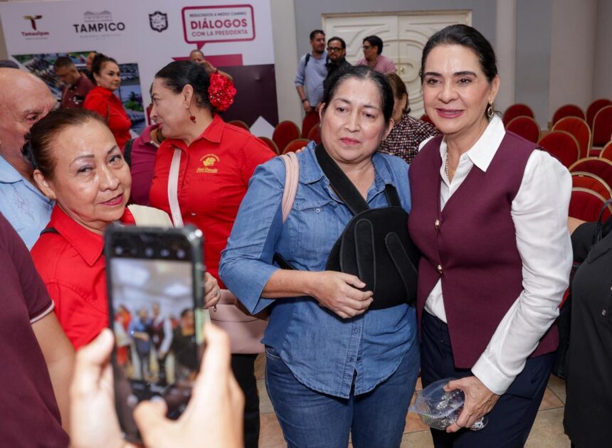 Presenta Mónica Villarreal balance de gobierno al sector artístico y cultural de Tampico