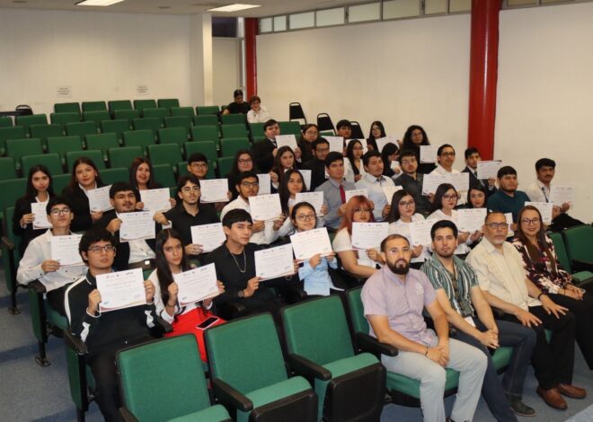 Reconoce UPRR la excelencia académica de sus estudiantes