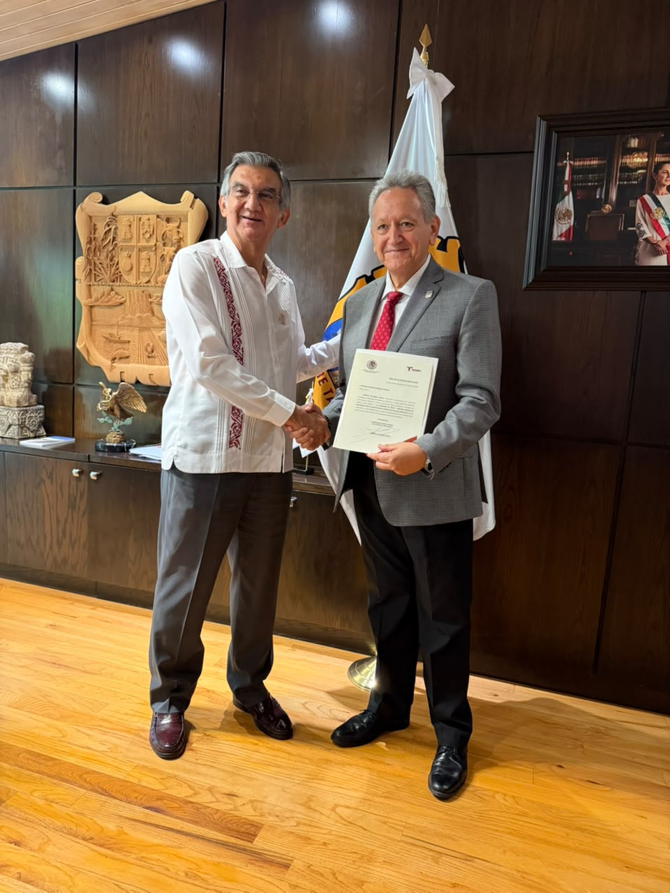 Designa gobernador Américo Villarreal a Ricardo Guerrero como nuevo secretario de Salud