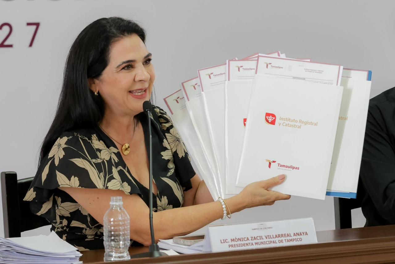Mónica Villarreal hace historia al otorgar certeza jurídica a 101 inmuebles del patrimonio municipal