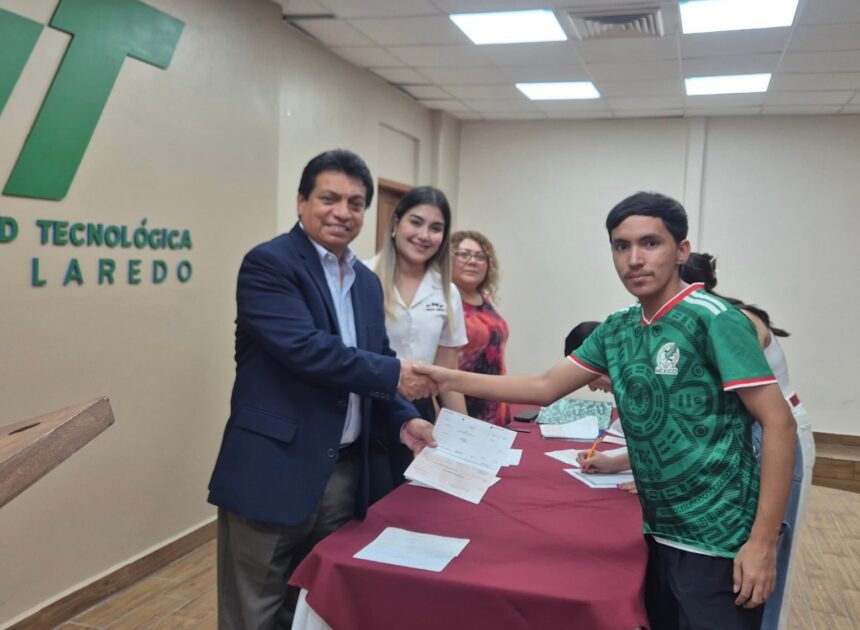 Respalda la UT Nuevo Laredo a estudiantes con becas