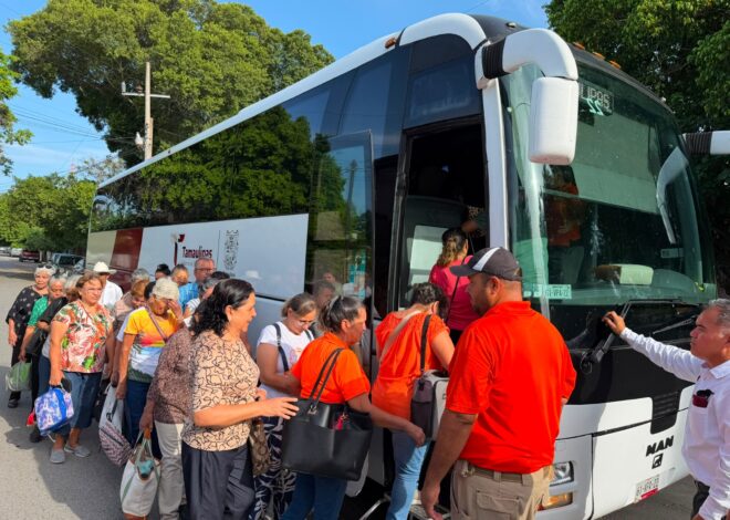 Programa de Turismo Social lleva a adultos mayores a pasear a El Chorrito en Hidalgo, Tamaulipas